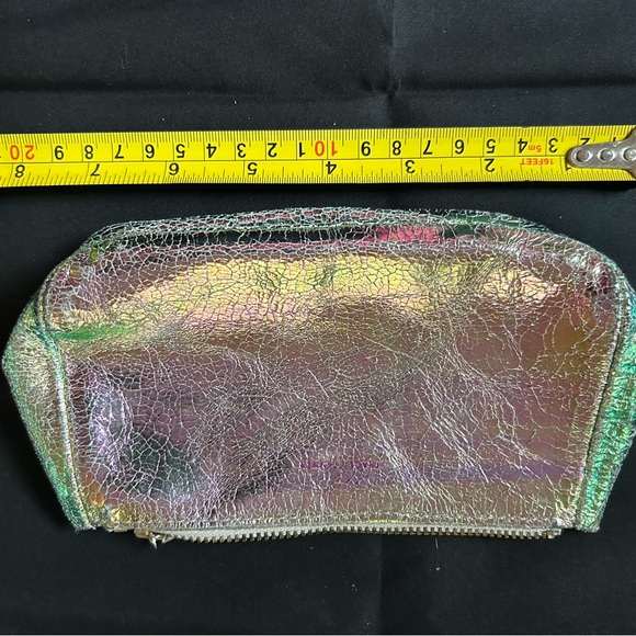 Tracey Tanner - small fatty pouch in iridescent metallic gold - Picture 2 of 5